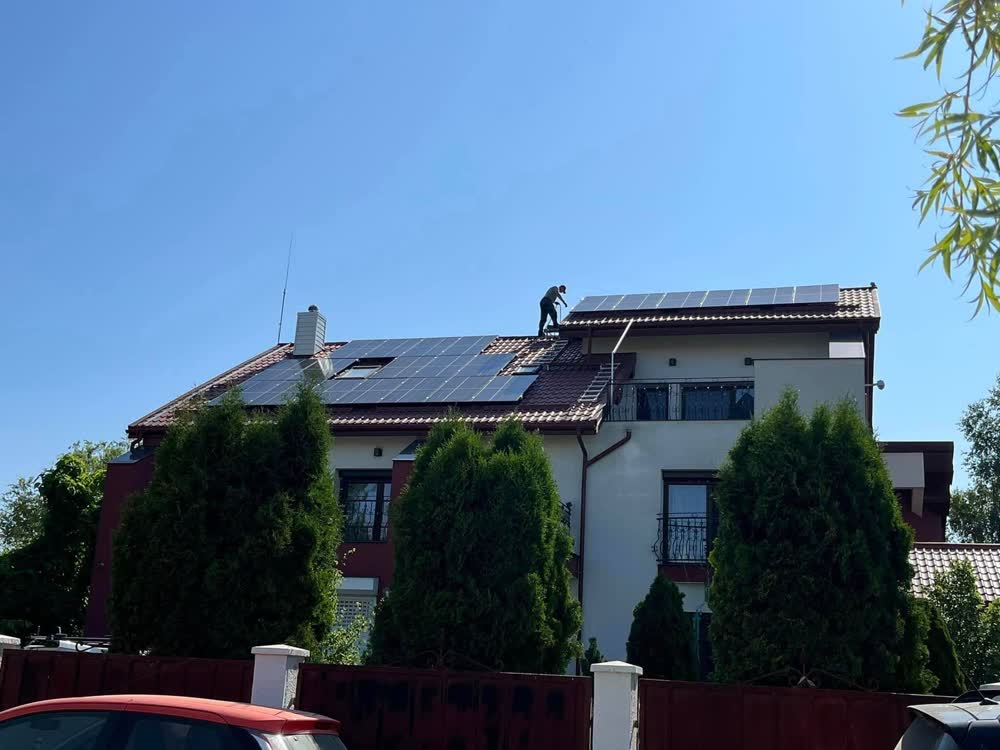 Sistem fotovoltaic on-grid 22 kW orientare est-vest Bacău — Plan Services